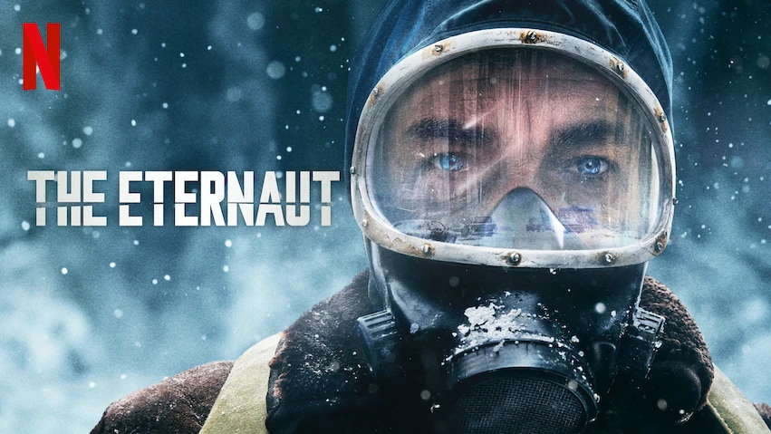 Poster of Netflix’s The Eternaut featuring a masked survivor walking through a snow-covered, post-apocalyptic Buenos Aires cityscape.