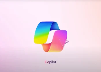 Microsoft 365 Copilot enables users to perform their daily tasks more efficiently in less time by using easy gestures that do not need high levels of skill or prompting. Copilot is an AI assistant that is built to support common apps in Microsoft 365 to simplify workflows.
