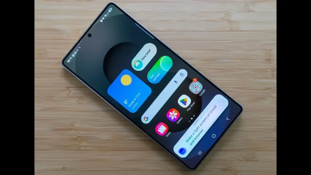 Galaxy S25 camera translating foreign street signs and messages with AI