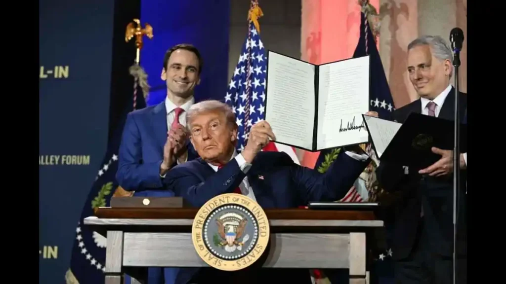 The U.S. federal government is removing the AI regulation checklist.