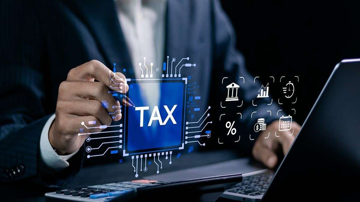 U.S. taxpayer abroad using GPT-5 to complete IRS forms and verify complex tax details.