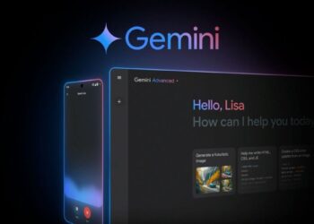 Google Gemini overlay on Android 2025 showing new pill-shaped animation with four-color glow.