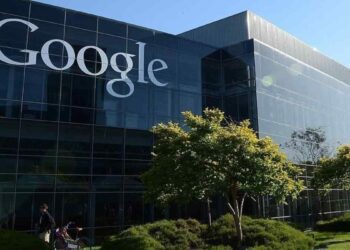 Google announces a multi-billion-dollar investment in the UK’s AI economy, including a new data center and collaboration with Shell for sustainable energy.